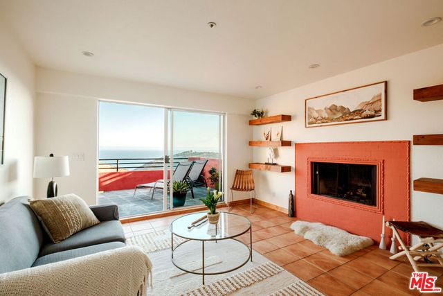 3029 Sequit Drive, Malibu, CA 90265