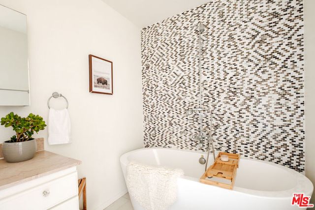 3029 Sequit Drive, Malibu, CA 90265