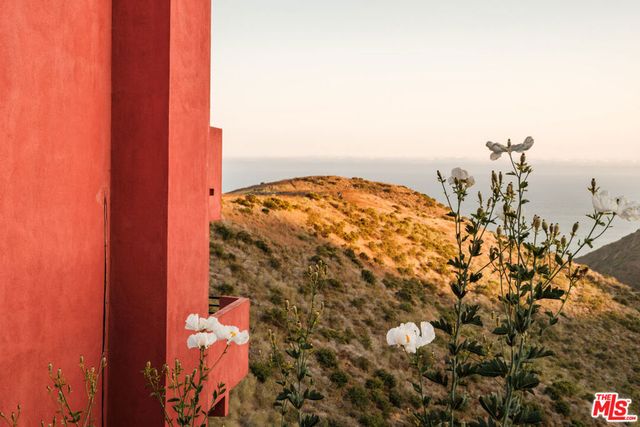 3029 Sequit Drive, Malibu, CA 90265