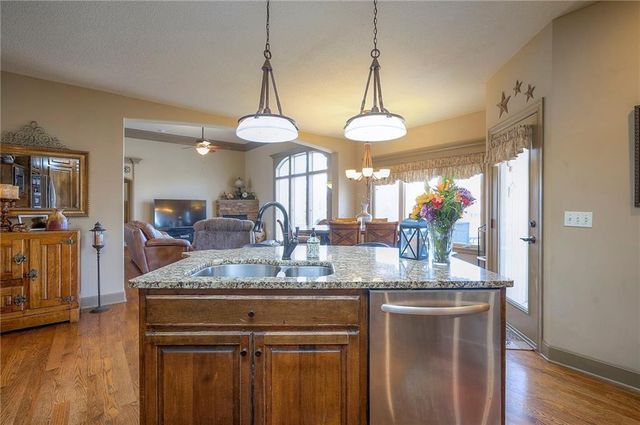 9604 NE 91st Terrace, Kansas City, MO 64157