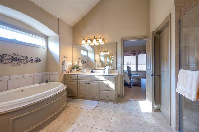 9604 NE 91st Terrace, Kansas City, MO 64157