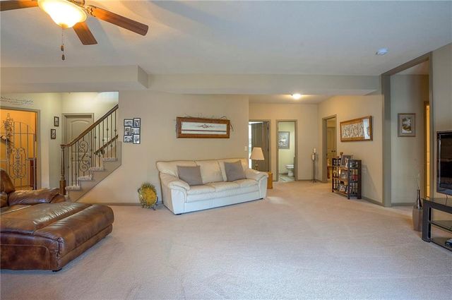 9604 NE 91st Terrace, Kansas City, MO 64157