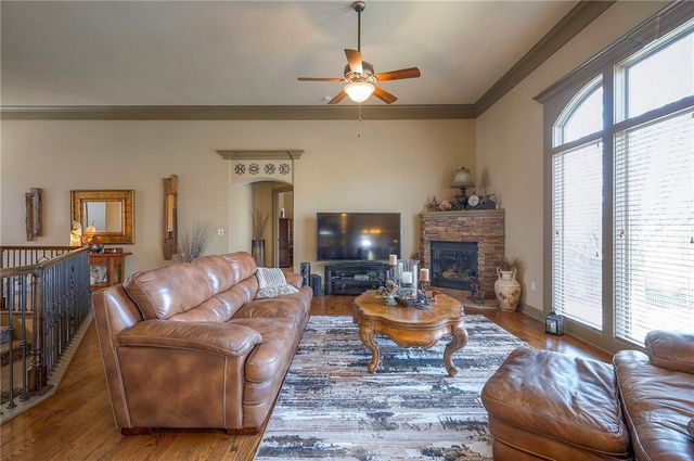 9604 NE 91st Terrace, Kansas City, MO 64157