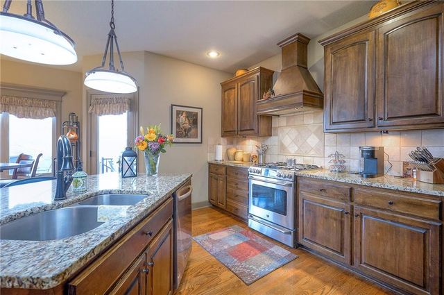 9604 NE 91st Terrace, Kansas City, MO 64157