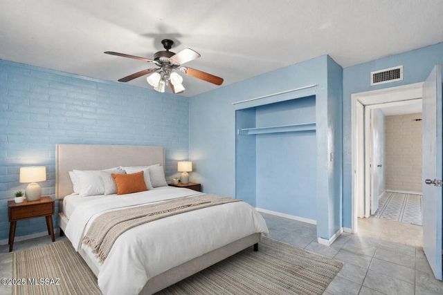 4922 W De La Canoa Drive, Amado, AZ 85645