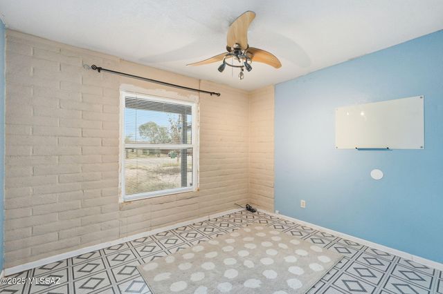 4922 W De La Canoa Drive, Amado, AZ 85645