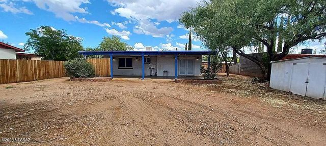 4922 W De La Canoa Drive, Amado, AZ 85645