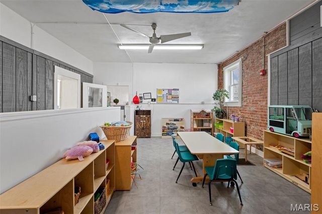 8212 Alabama Avenue, St Louis, MO 63111