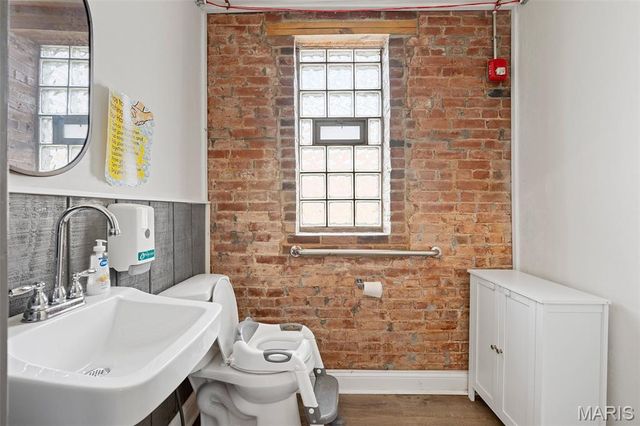 8212 Alabama Avenue, St Louis, MO 63111