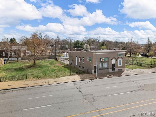 8212 Alabama Avenue, St Louis, MO 63111