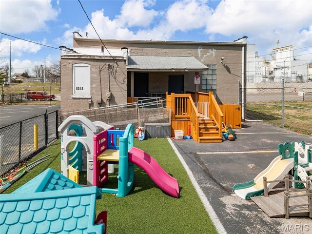 8212 Alabama Avenue, St Louis, MO 63111