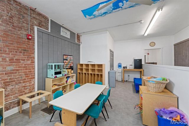 8212 Alabama Avenue, St Louis, MO 63111