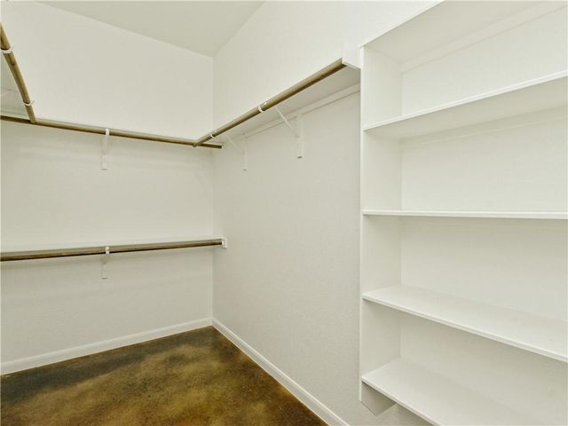 323 Kaanapali LN, Bastrop, TX 78602