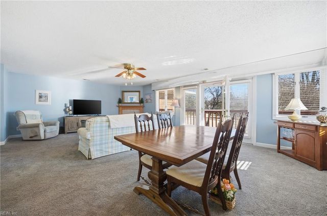 1226 Foursome LN, Virginia Beach, VA 23455