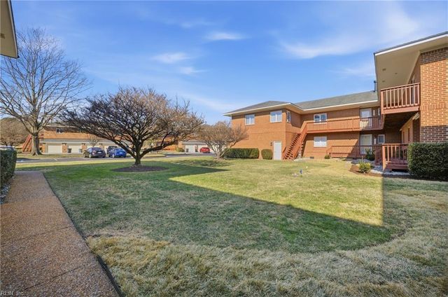 1226 Foursome LN, Virginia Beach, VA 23455