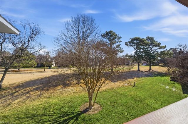 1226 Foursome LN, Virginia Beach, VA 23455