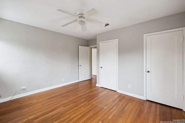 515 E Olmos Dr Apt 4, Olmos Park, TX 78212