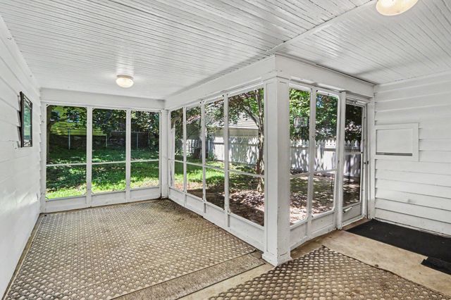 2126 Benjamin Avenue, Kalamazoo City, MI 49008
