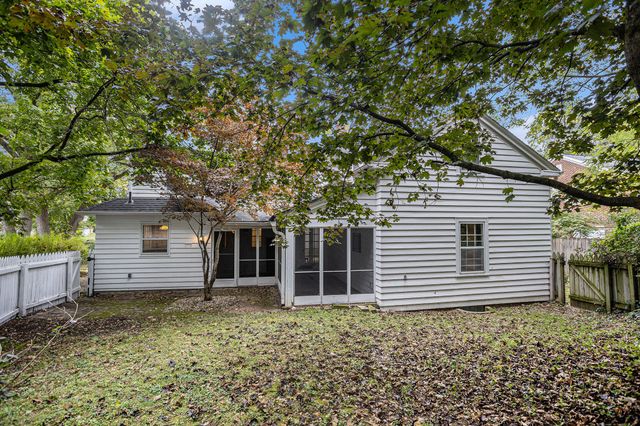 2126 Benjamin Avenue, Kalamazoo City, MI 49008