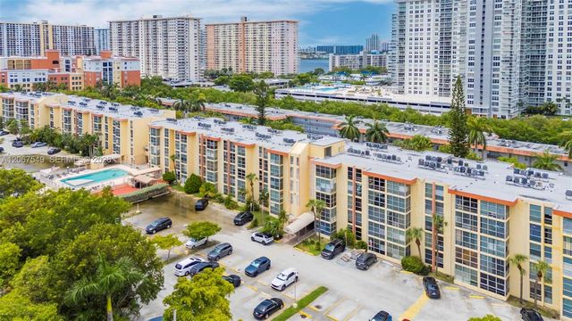 200 172nd Street 112, Sunny Isles Beach, FL 33160