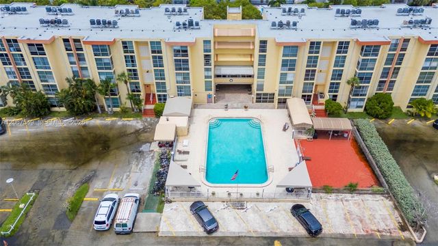 200 172nd Street 112, Sunny Isles Beach, FL 33160