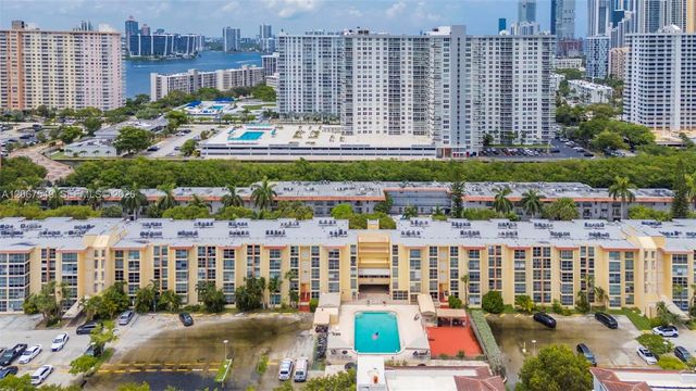 200 172nd Street 112, Sunny Isles Beach, FL 33160