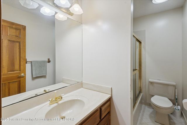 525 Grovenburg Road, Mason, MI 48854