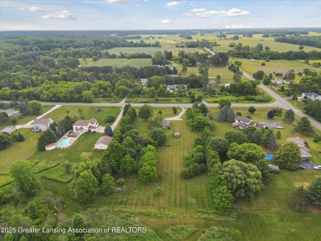 525 Grovenburg Road, Mason, MI 48854