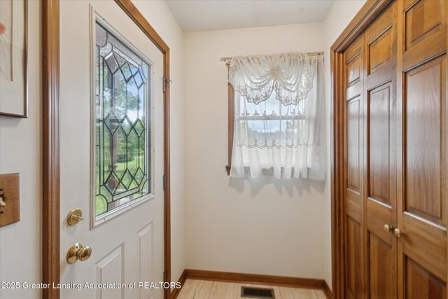 525 Grovenburg Road, Mason, MI 48854