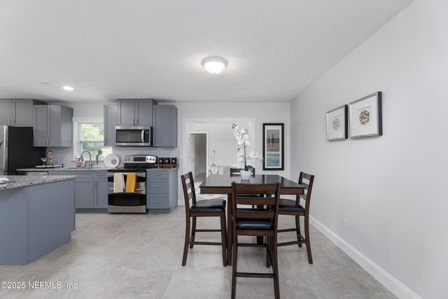 7869 JOLLIET Drive, Jacksonville, FL 32217