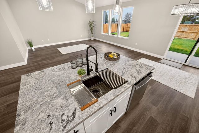 3129 Monaco Court, Medford, OR 97504