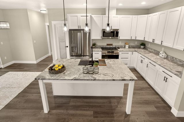 3129 Monaco Court, Medford, OR 97504