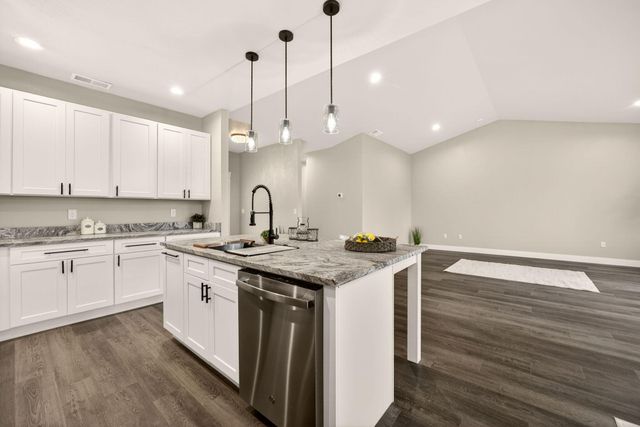 3129 Monaco Court, Medford, OR 97504