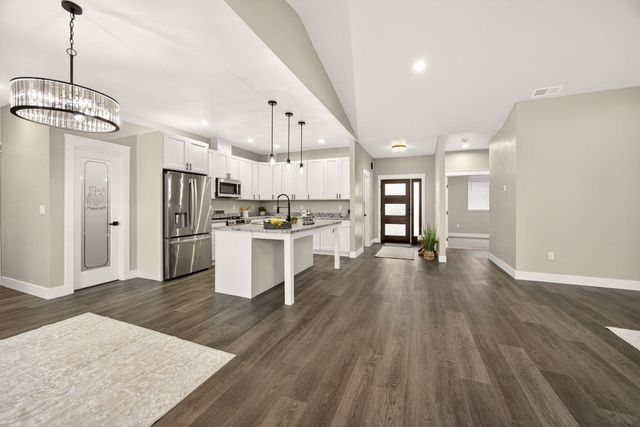 3129 Monaco Court, Medford, OR 97504