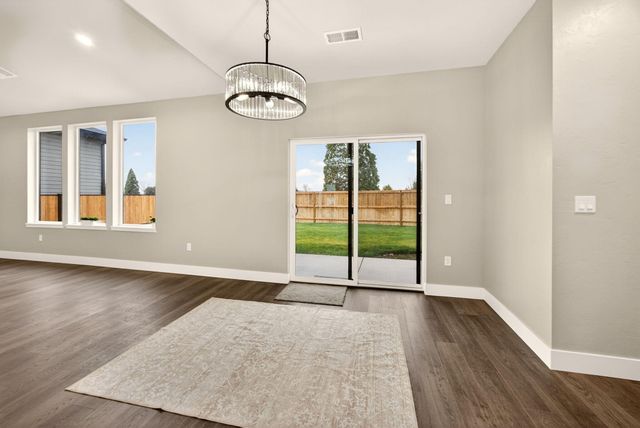 3129 Monaco Court, Medford, OR 97504