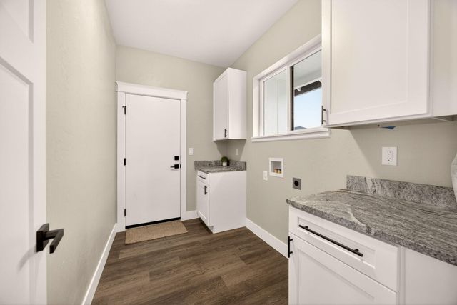 3129 Monaco Court, Medford, OR 97504