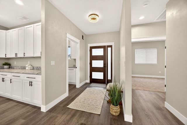 3129 Monaco Court, Medford, OR 97504