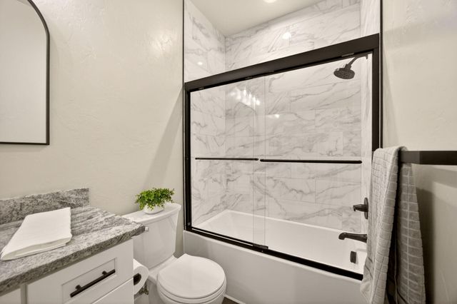 3129 Monaco Court, Medford, OR 97504