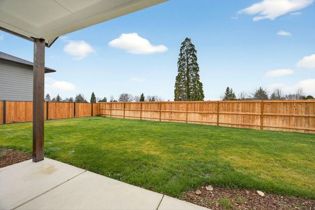 3129 Monaco Court, Medford, OR 97504
