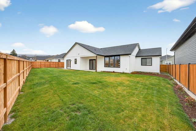 3129 Monaco Court, Medford, OR 97504