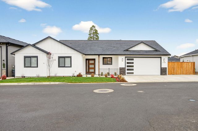 3129 Monaco Court, Medford, OR 97504