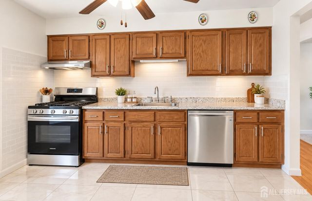 160 Stratton St S Street, Piscataway, NJ 08