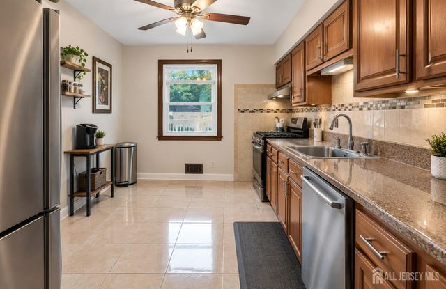 160 Stratton St S Street, Piscataway, NJ 08