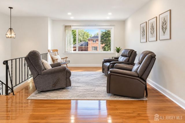 160 Stratton St S Street, Piscataway, NJ 08