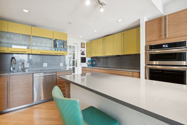 2314 N LINCOLN PARK WEST 11S, Chicago, IL 60614