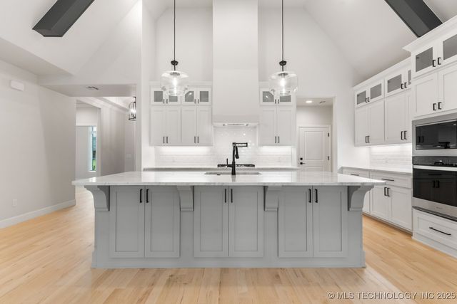 6617 S Fir Avenue, Broken Arrow, OK 74011