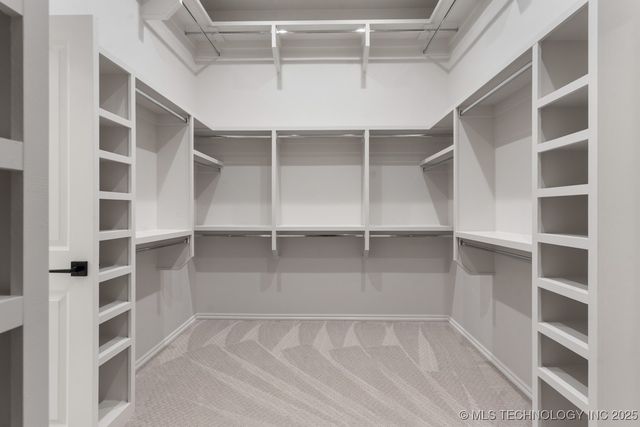 6617 S Fir Avenue, Broken Arrow, OK 74011