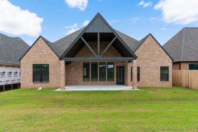 6617 S Fir Avenue, Broken Arrow, OK 74011