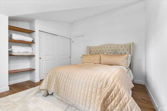 2656 Knob Hill Dr, Santa Rosa, CA 95404