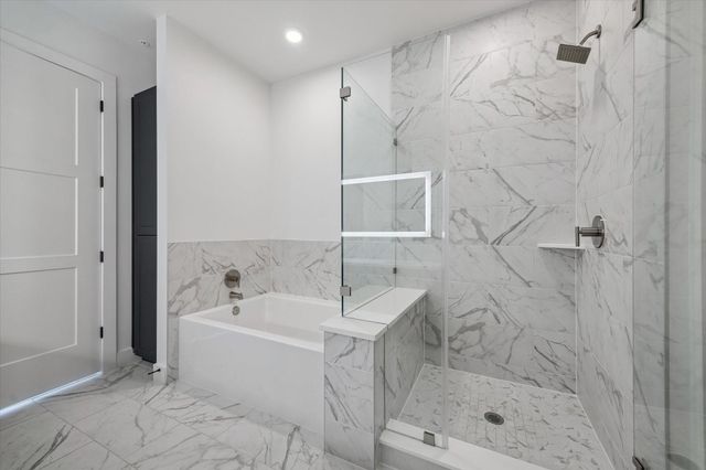 2727 Albany Street PH26, Houston, TX 77006